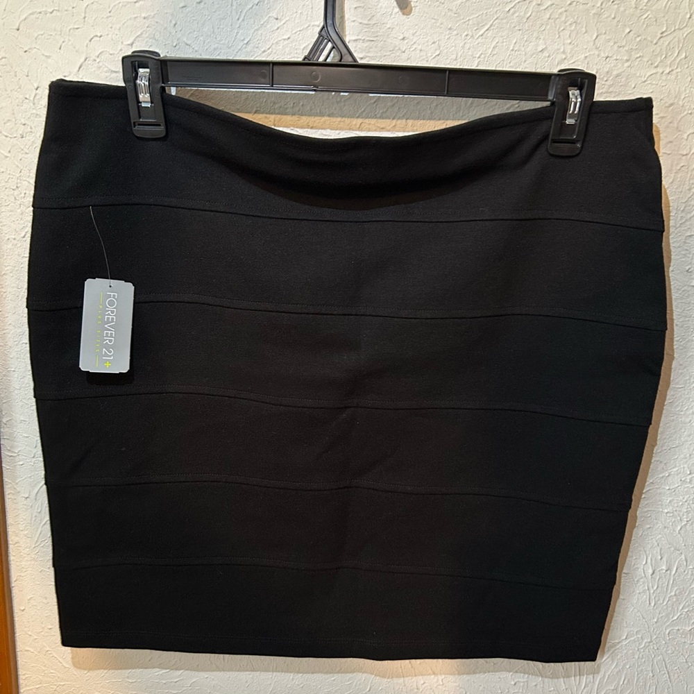 Forever 21 plus Black Women's pencil Skirt